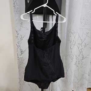 Black Women's Shapewear Bodysuit